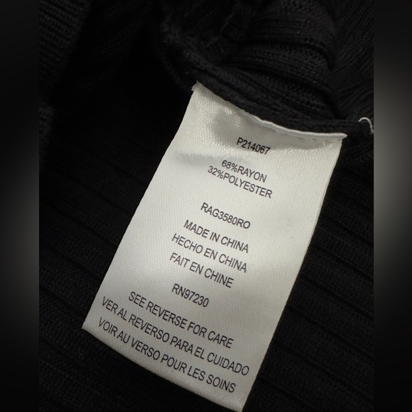 Almost Famous Women’s Knotted Front Cropped Sweater Top size Large​ - Picture 4 of 7